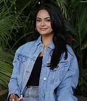 Purva Parashar Photo